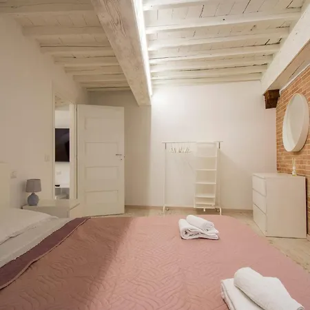 Guesthost - Casa Di Alice - Elegance In The Centre