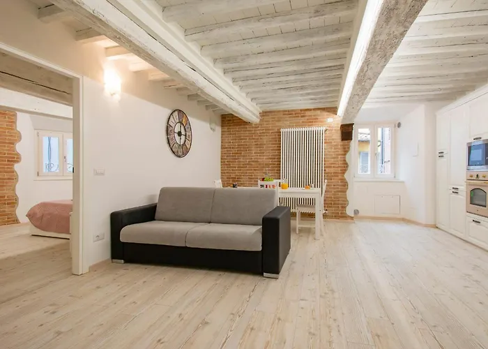 Guesthost - Casa Di Alice - Elegance In The Centre *