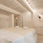 Guesthost - Casa Di Alice - Elegance In The Centre Apartment *