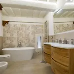 Guesthost - Casa Di Alice - Elegance In The Centre *