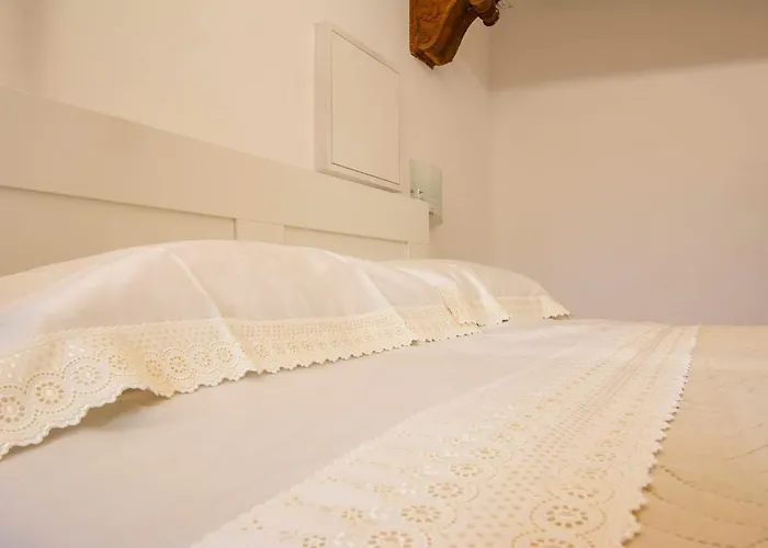 Guesthost - Casa Di Alice - Elegance In The Centre * Siena